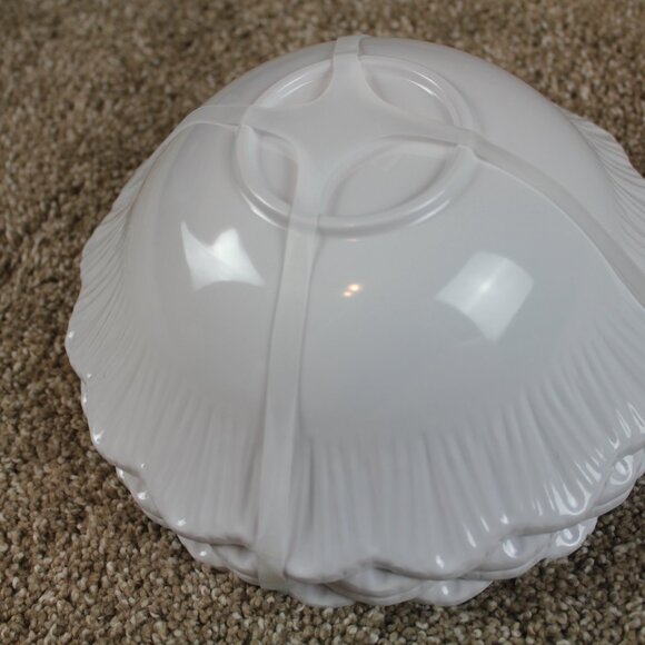 Soho Loft Blue White Flower Floral Scalloped Melamine 8" Soup Bowl Set of 4 NWT - Picture 5 of 5